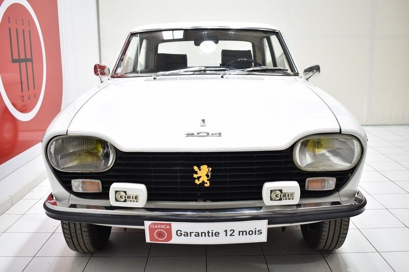 Peugeot 204 Coupé 5