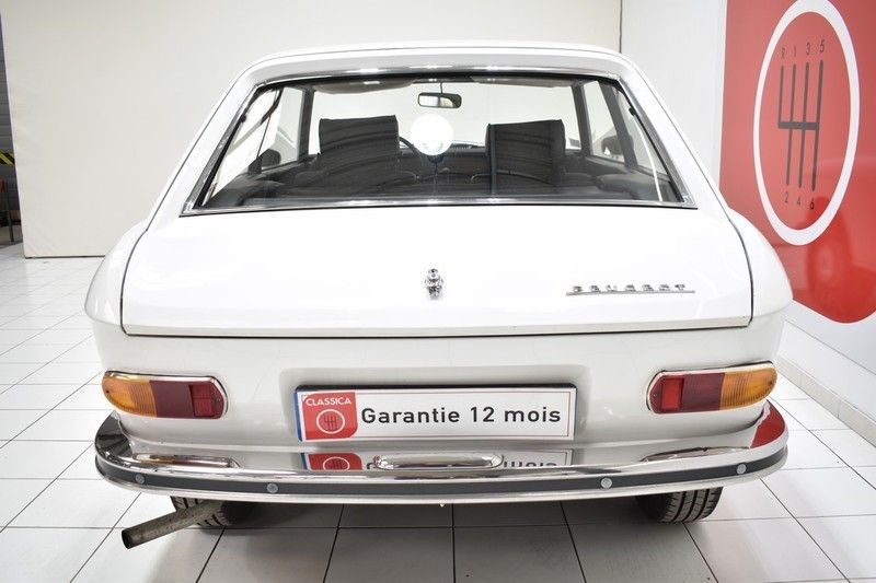 Peugeot 204 Coupé 6