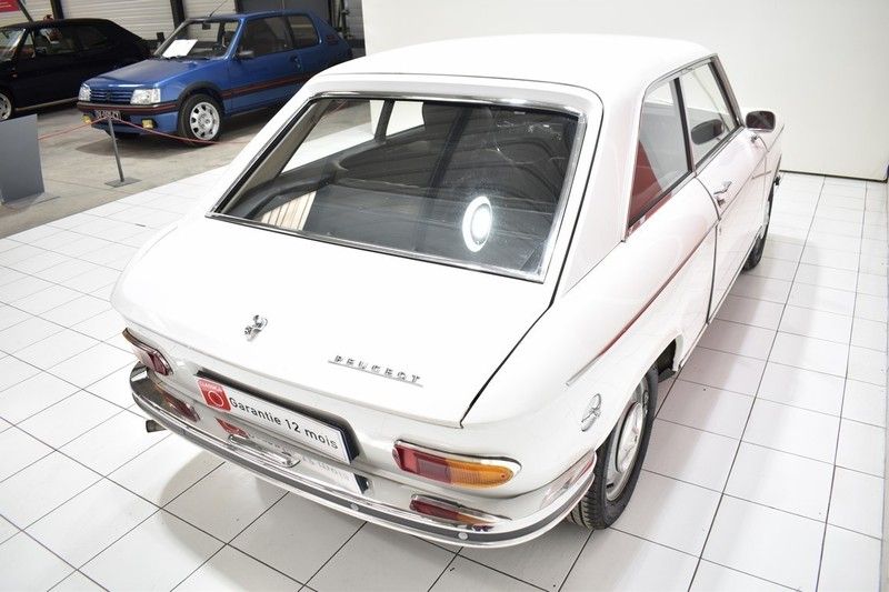 Peugeot 204 Coupé 20