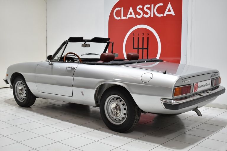 Alfa Romeo Spider 1300 Junior 3