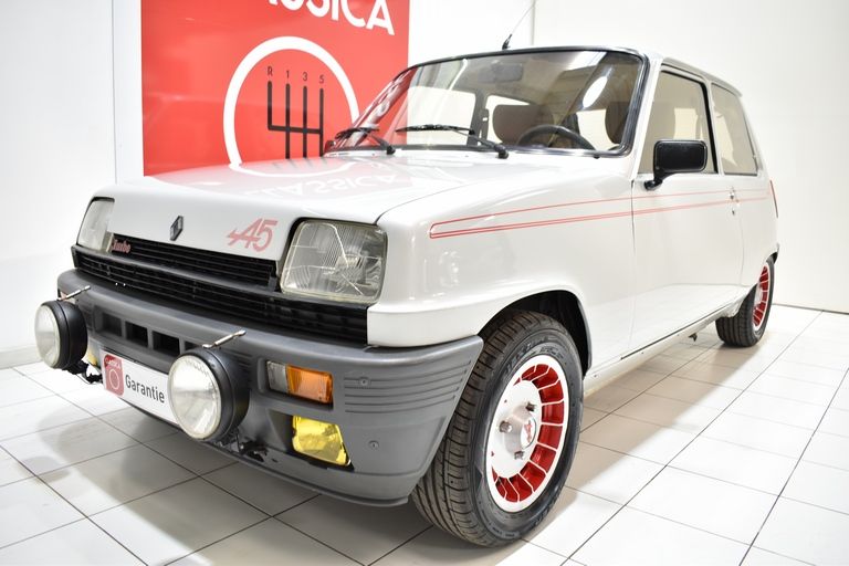 Renault 5 Alpine Turbo 13