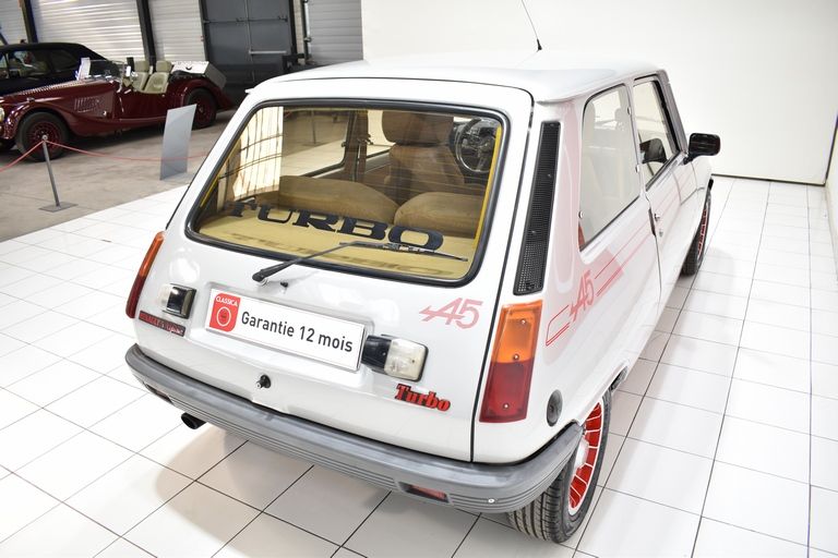 Renault 5 Alpine Turbo 21