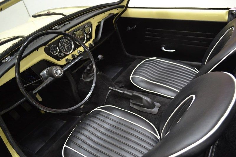 Triumph Spitfire MK2 8