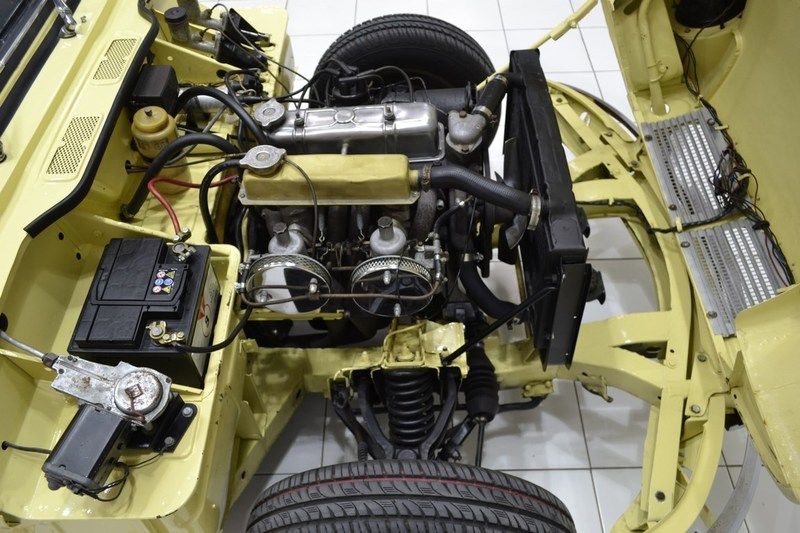 Triumph Spitfire MK2 10