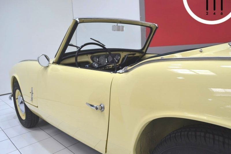 Triumph Spitfire MK2 15