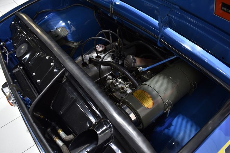 Renault 8 GORDINI 18