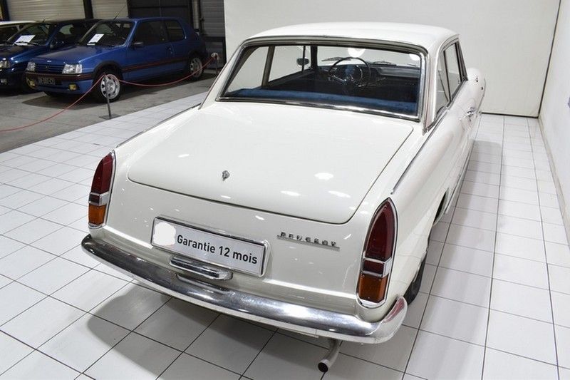 Peugeot 404 Coupé 20