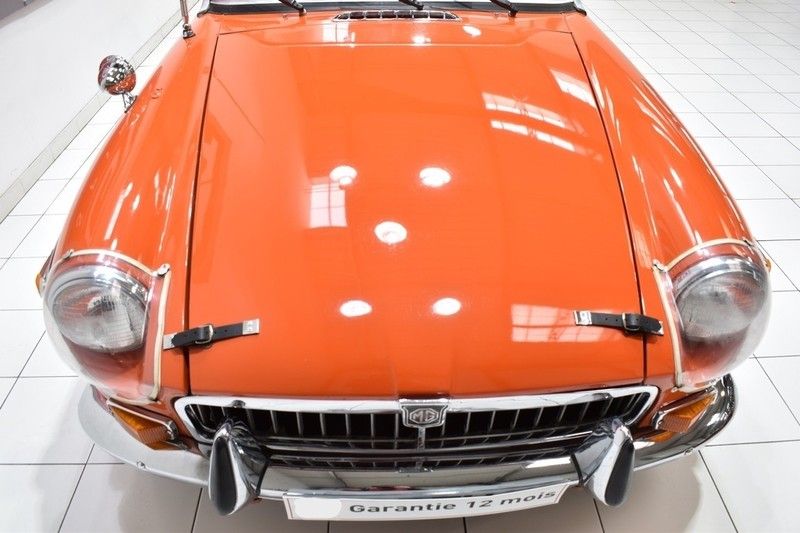 MG B 12