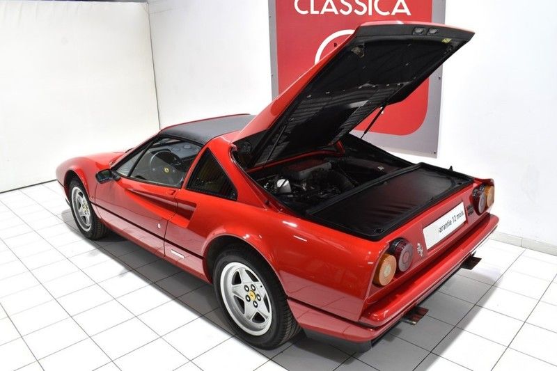 Ferrari 328 GTS 17