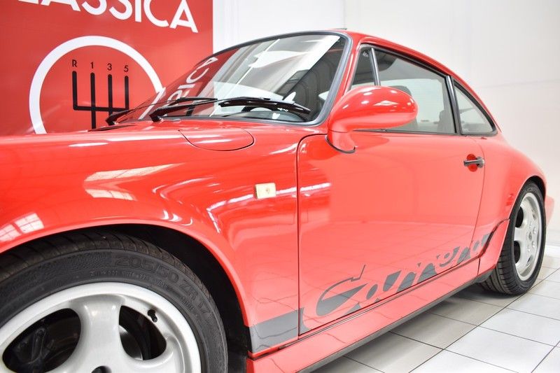 Porsche 964 Carrera 4 15