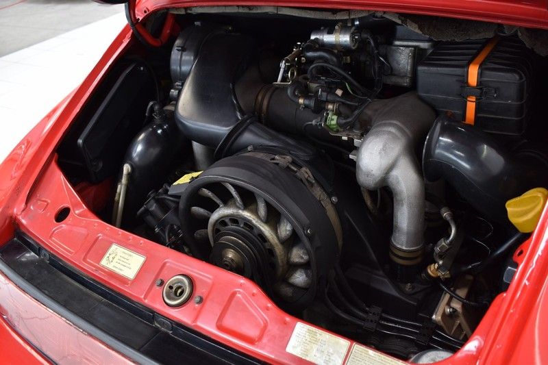 Porsche 964 Carrera 4 20
