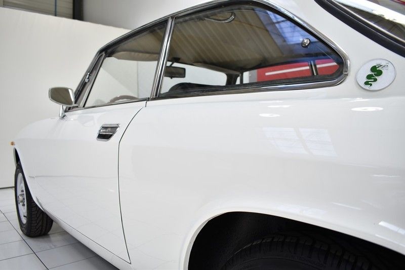 Alfa Romeo 2000 Coupé GT Veloce 15