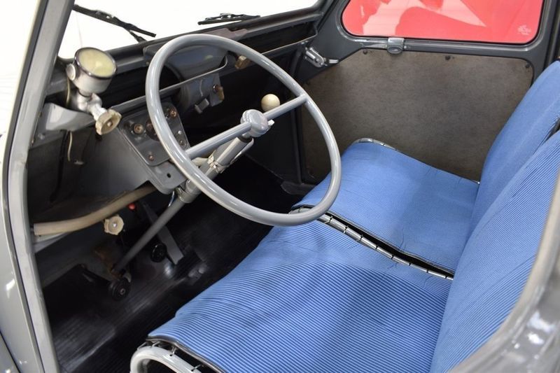 2 CV AZ 8