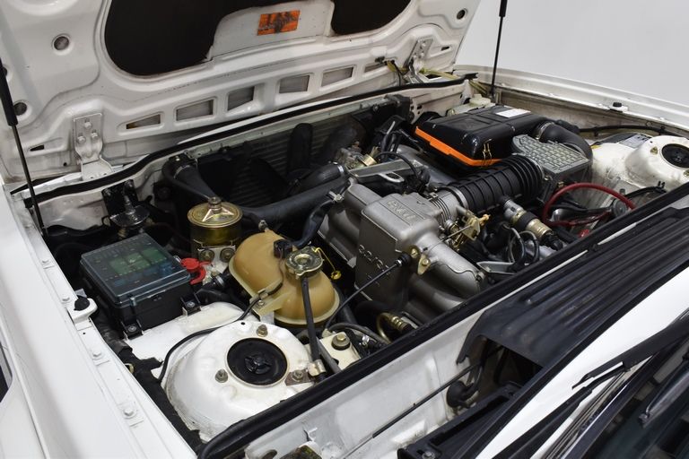 BMW 635 CSI 19