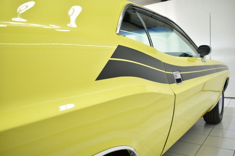 Dodge Challenger 340 CI 21
