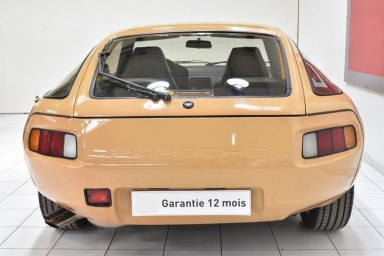 Porsche 928 6