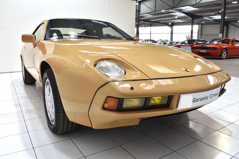 Porsche 928 11