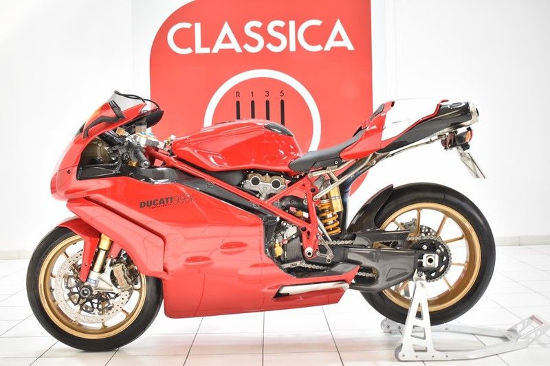 999 R 3
