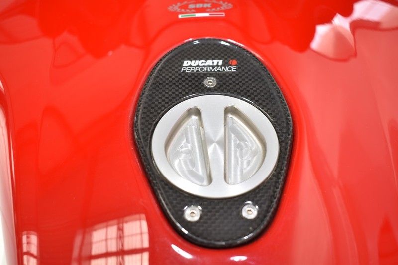 999 R 15