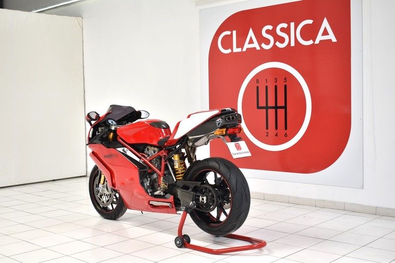 999 R 4