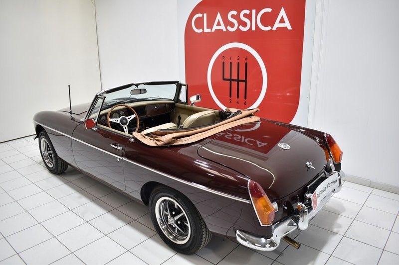 MG B 17