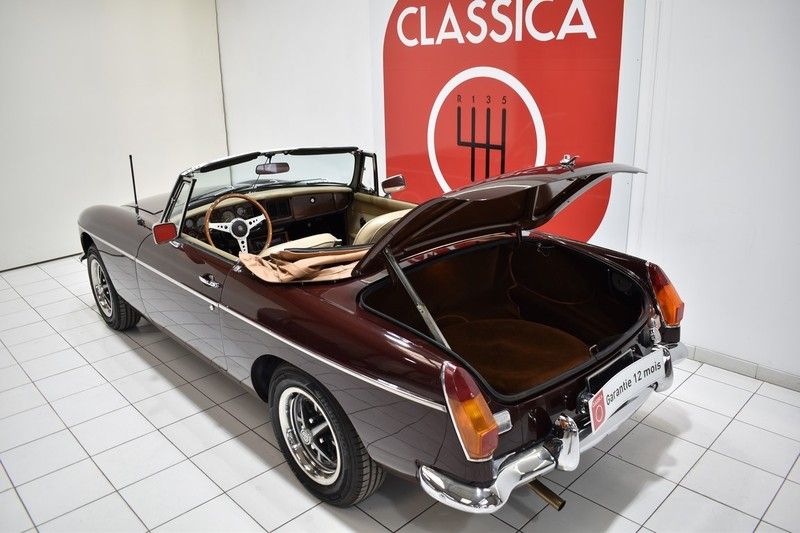 MG B 18