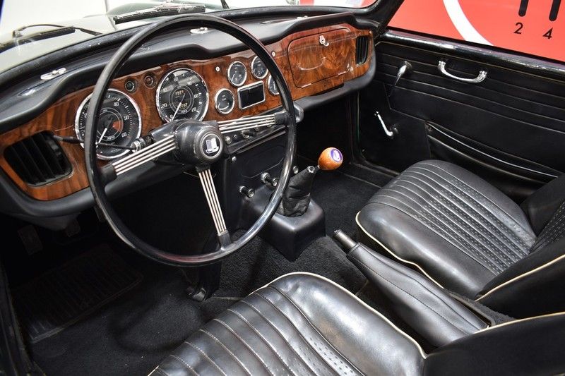 Triumph TR4 A IRS Surrey Top + O 8