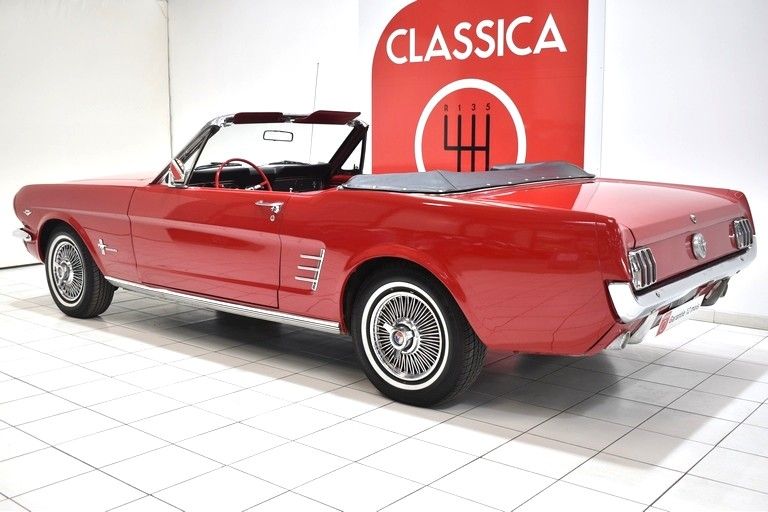Ford Mustang 289 Ci Cabriolet 3