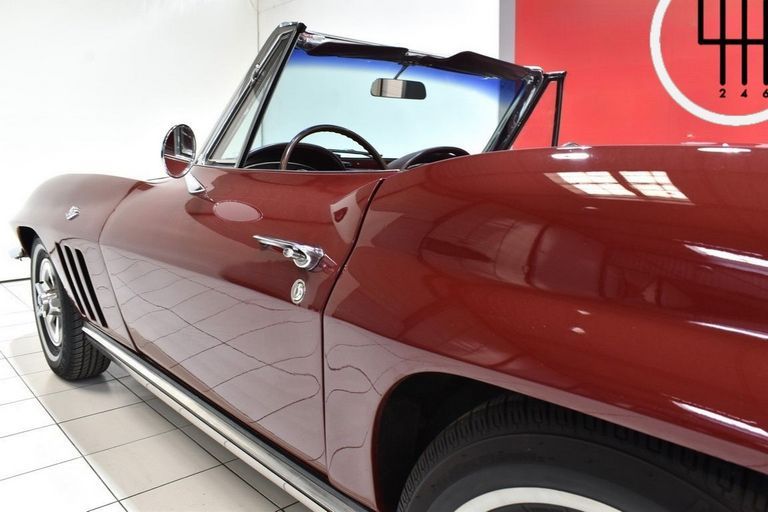 Chevrolet Corvette C2 Cabriolet 15