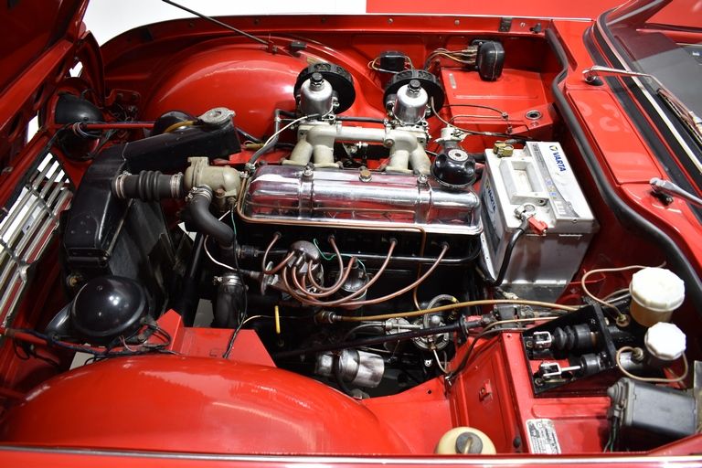 Triumph TR4 10