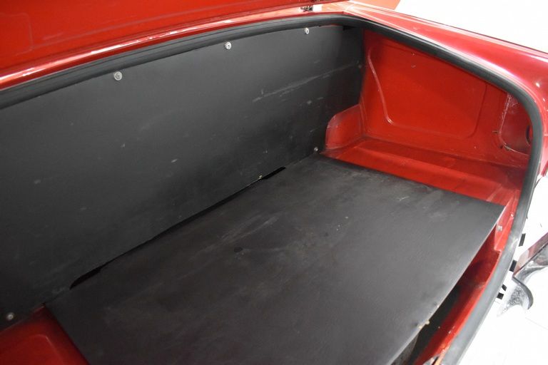 Triumph TR4 18
