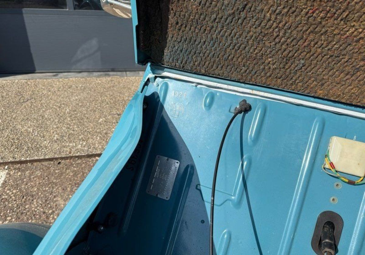 2CV 11