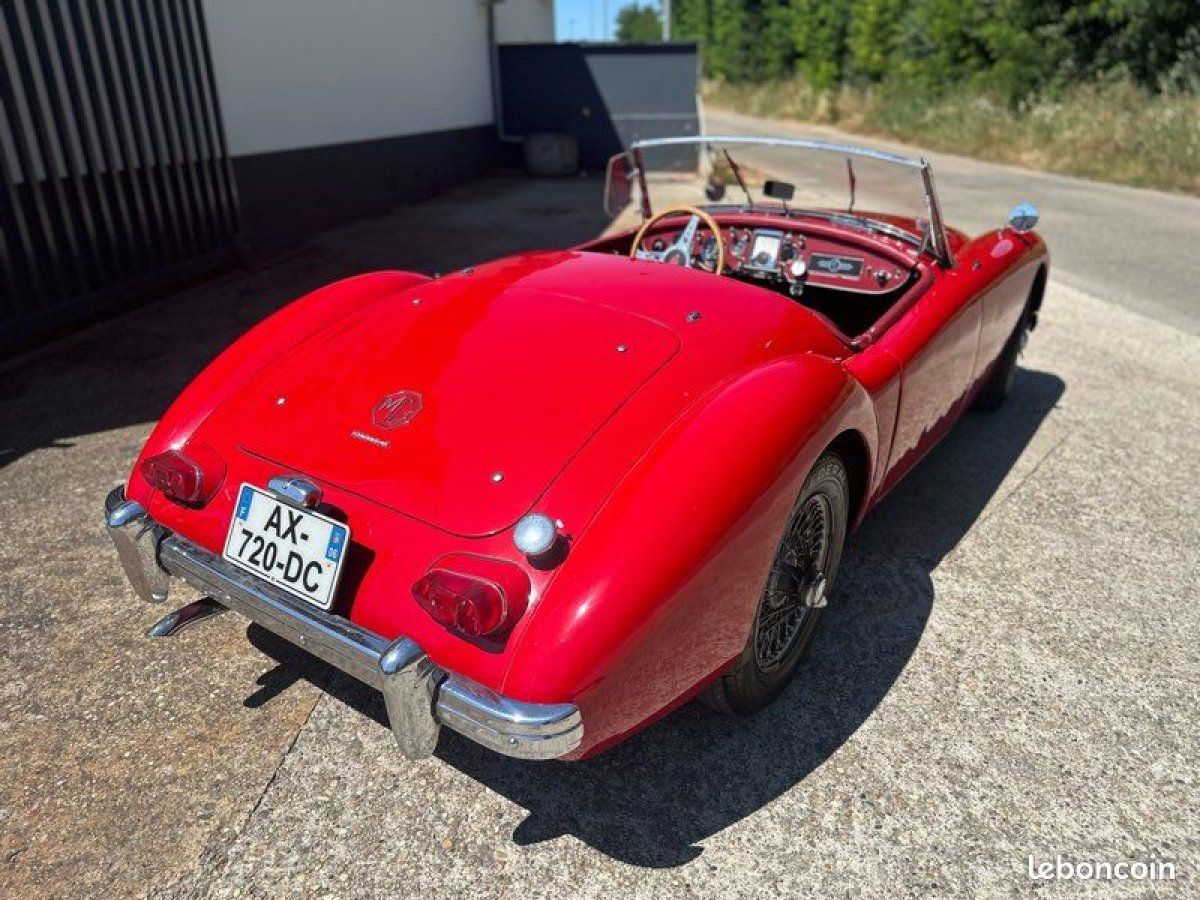 MG MGA 5