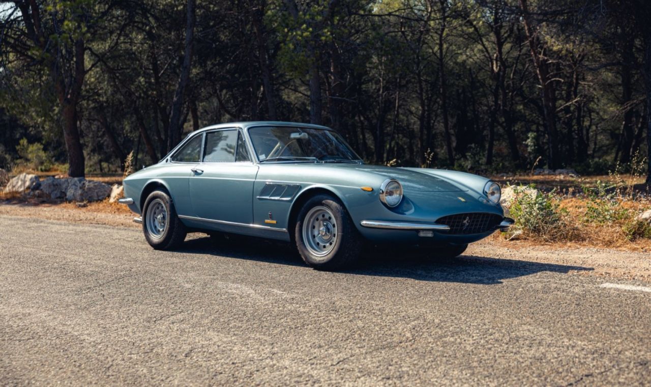 Ferrari 330 GTC 4