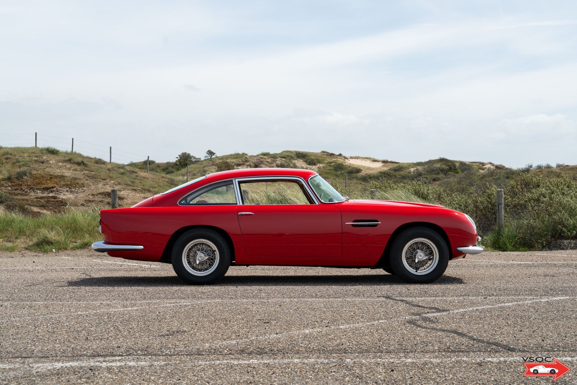Aston Martin DB4 Series V Vantage 4