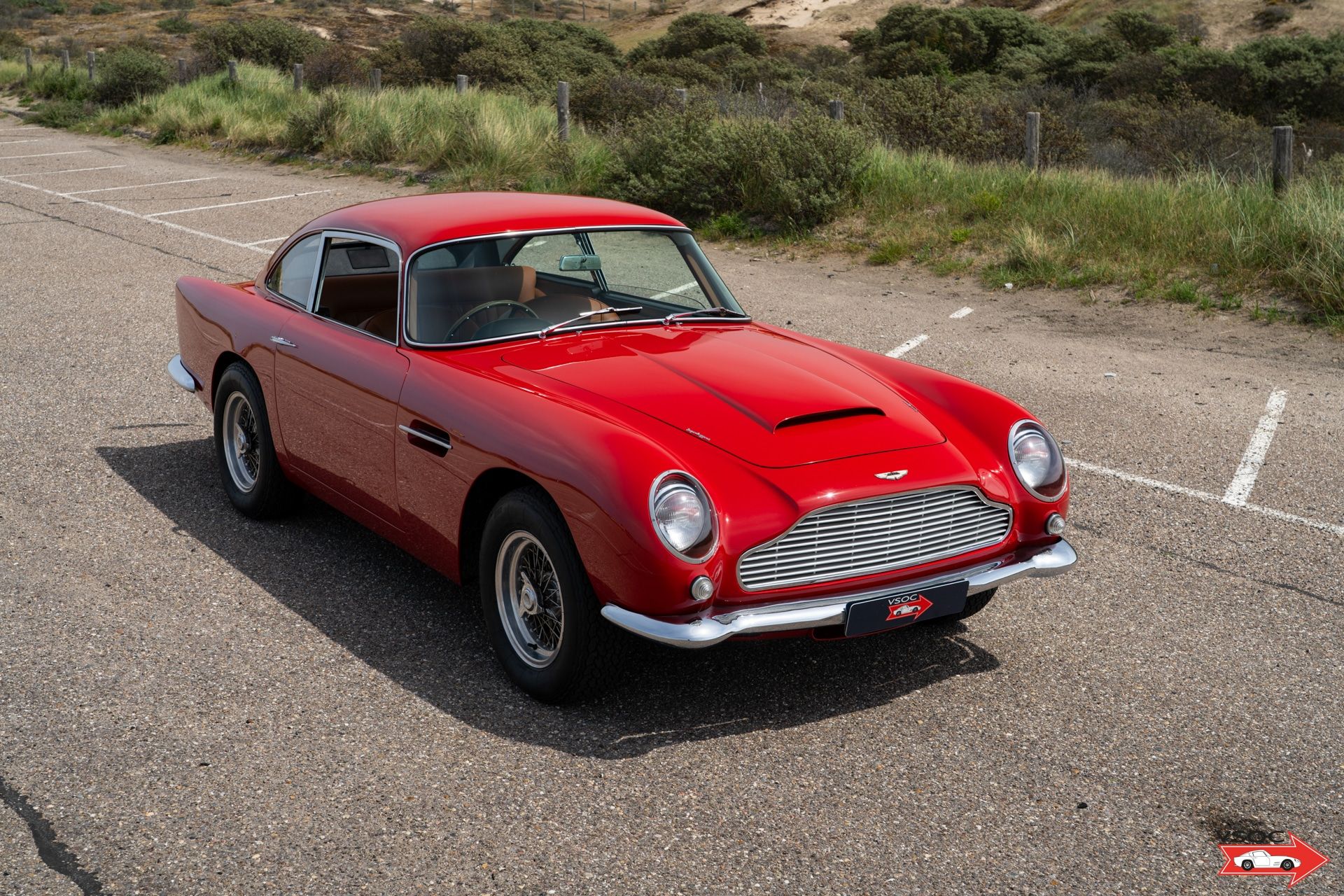 Aston Martin DB4 Series V Vantage 6