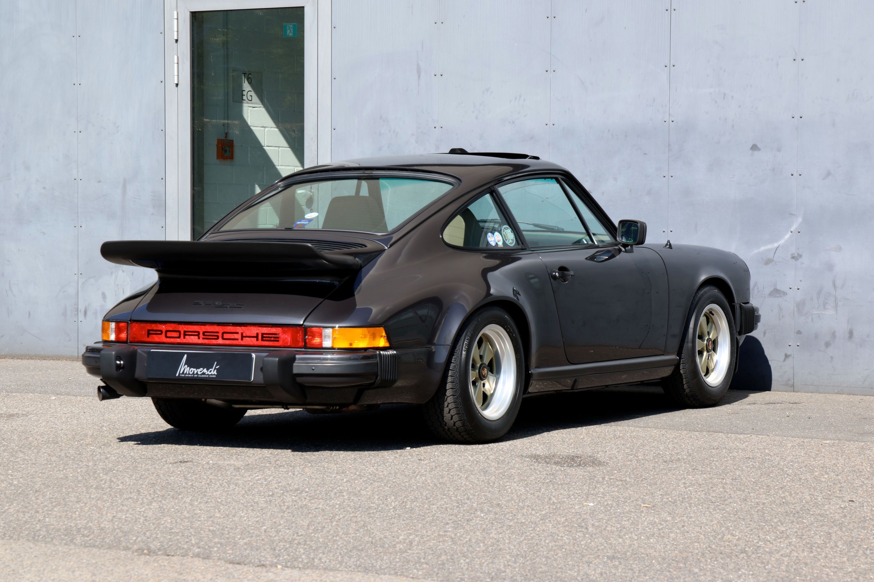 Porsche 911 SC 3.0 Weissach Edition 7