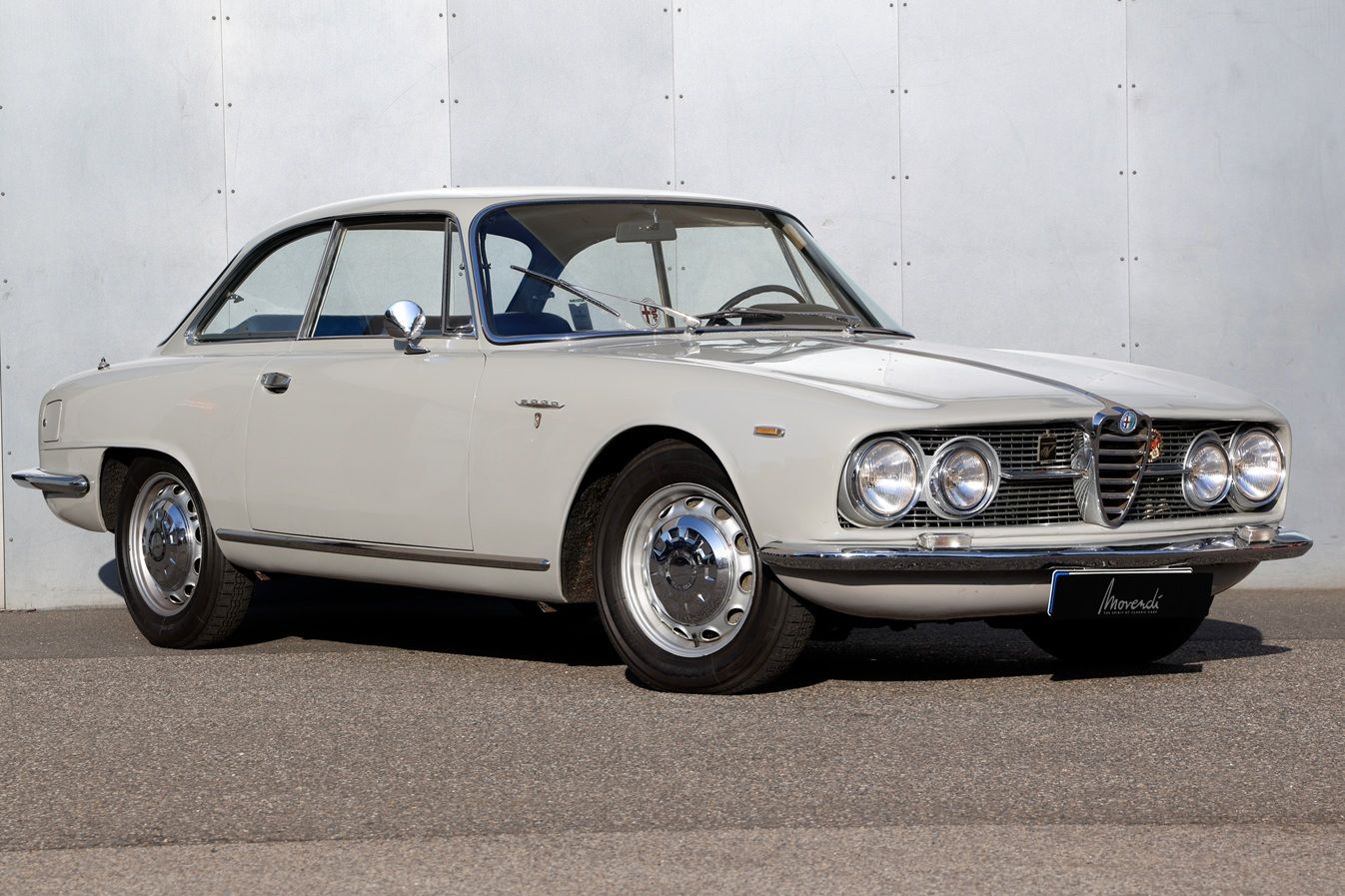 Alfa Romeo 2000 Sprint Coupé 4