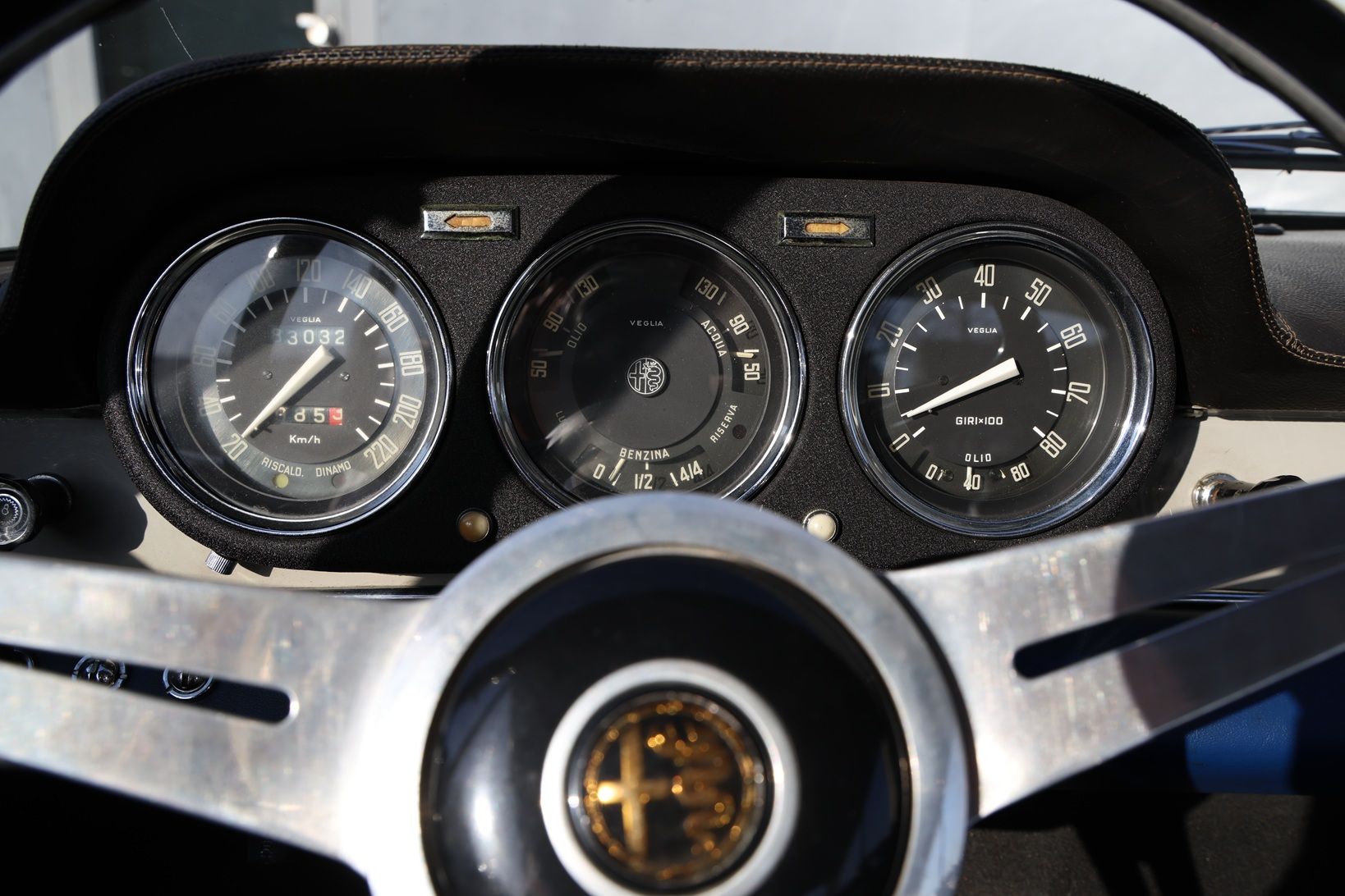 Alfa Romeo 2000 Sprint Coupé 10