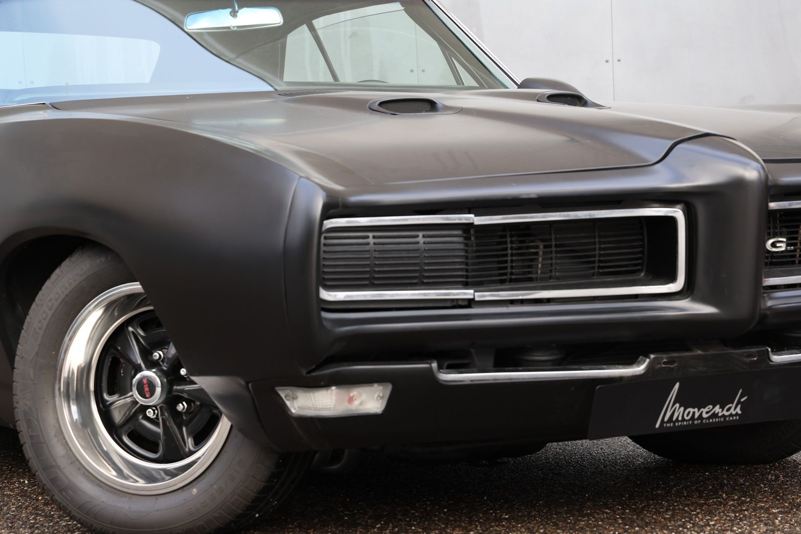 GTO V8 Convertible 2