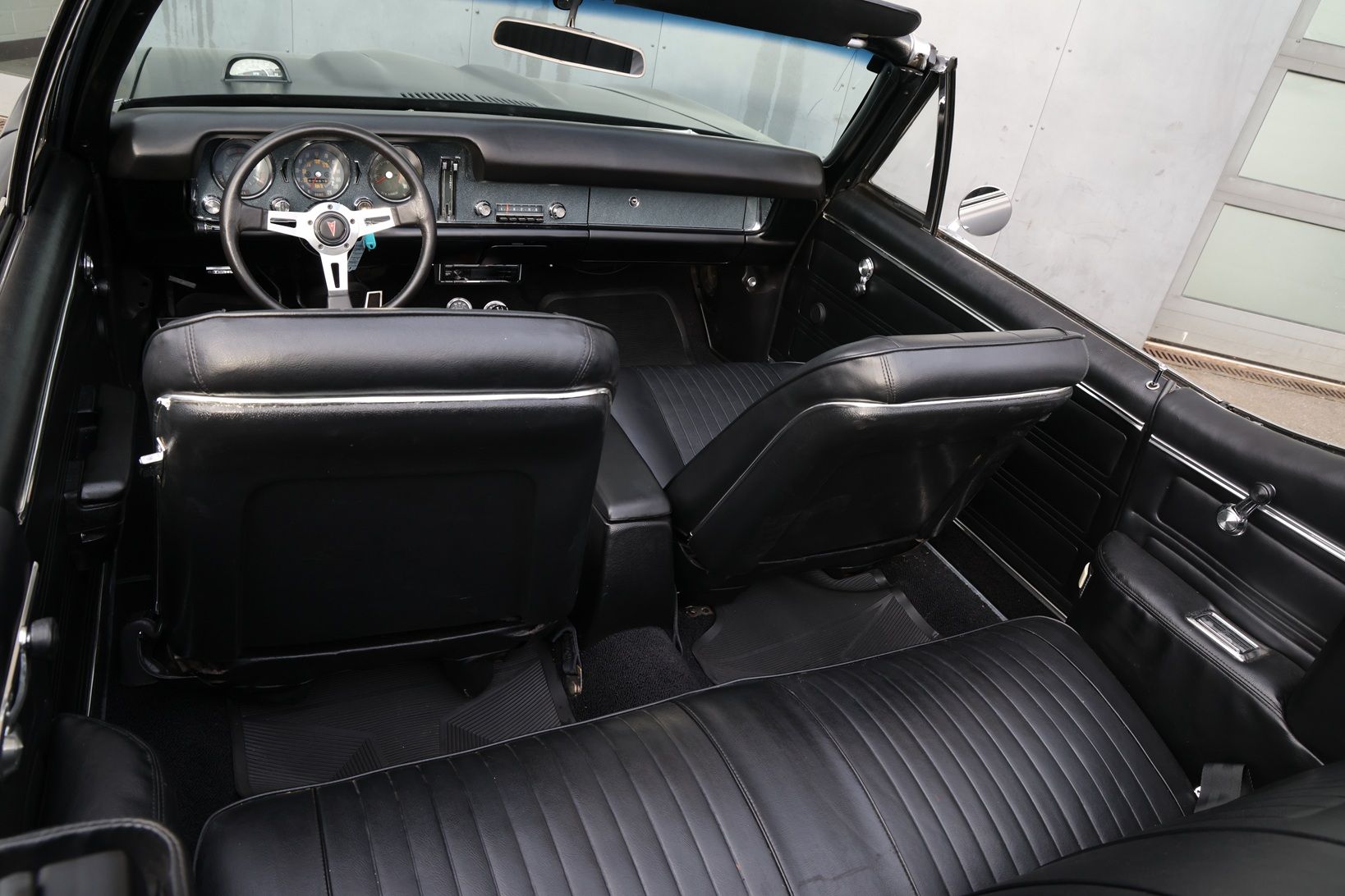 GTO V8 Convertible 7