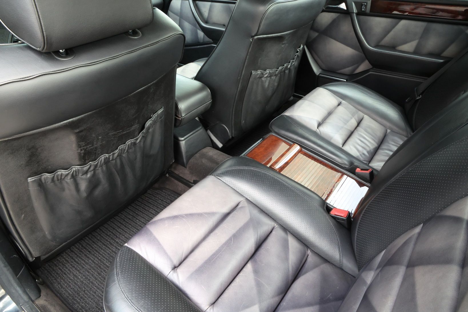 Mercedes-Benz E500 9