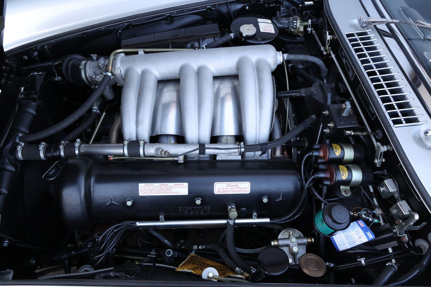 Mercedes-Benz 300 SL Roadster 10