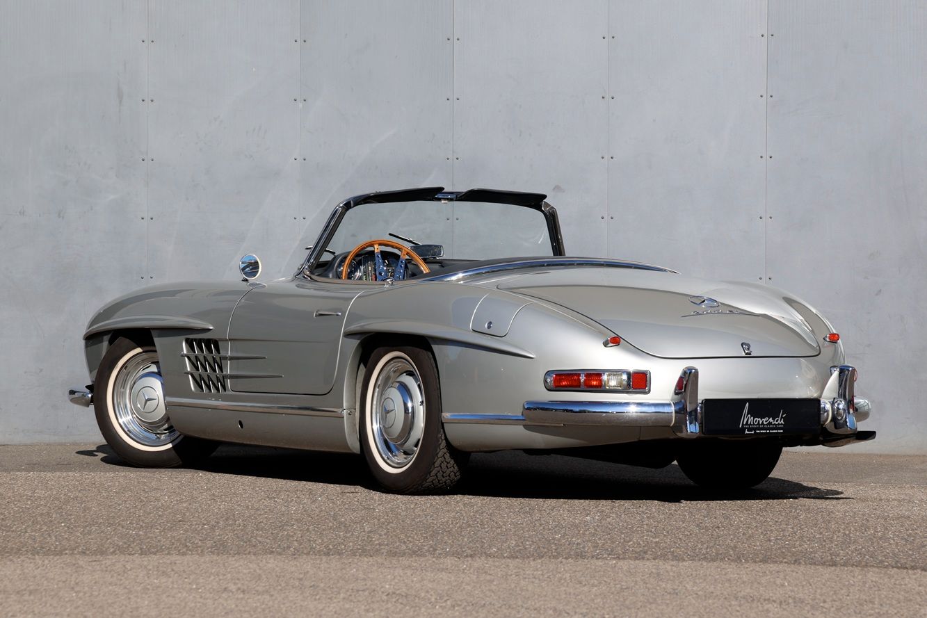 Mercedes-Benz 300 SL Roadster 12