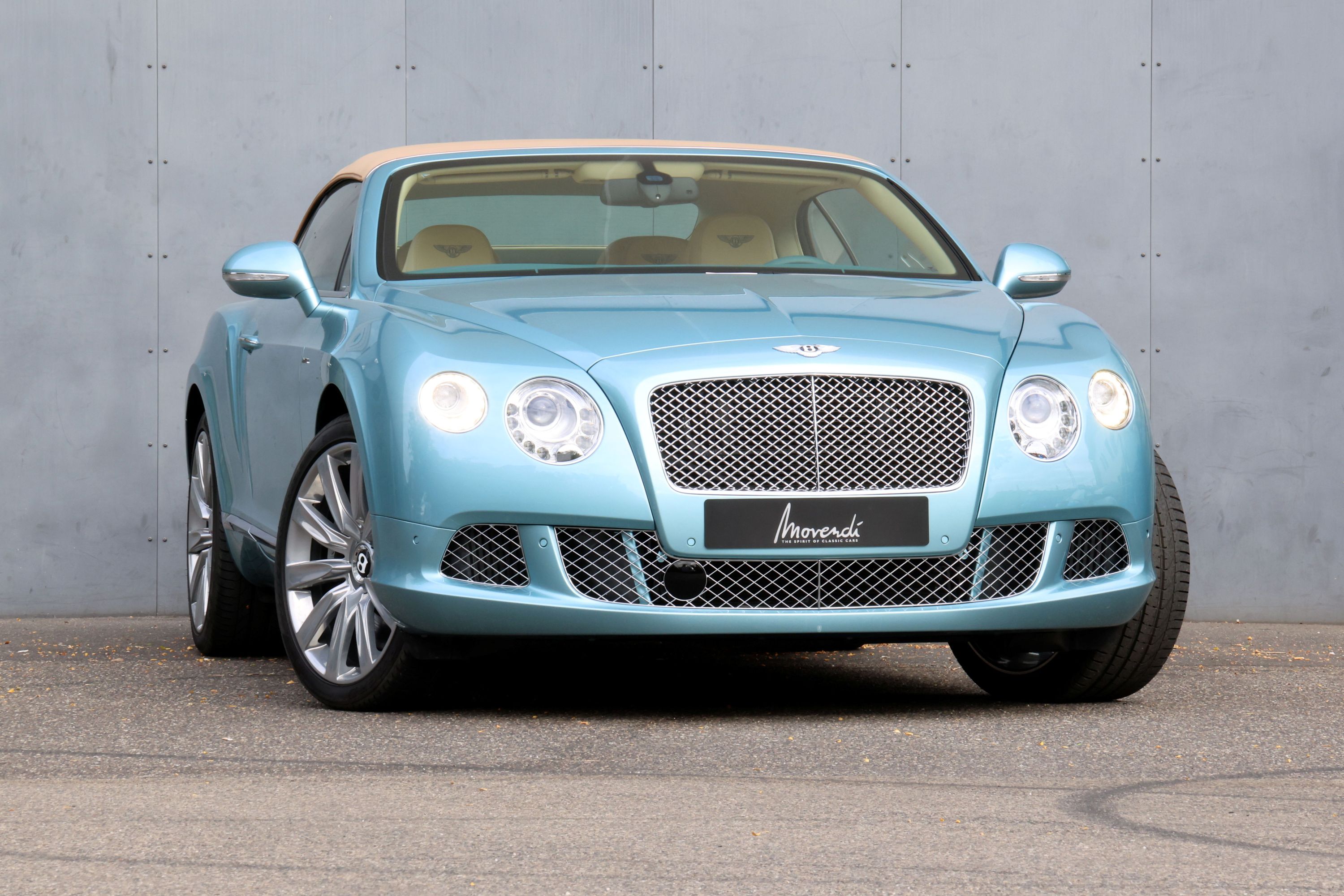 Bentley Continental GTC V12 Convertible 3