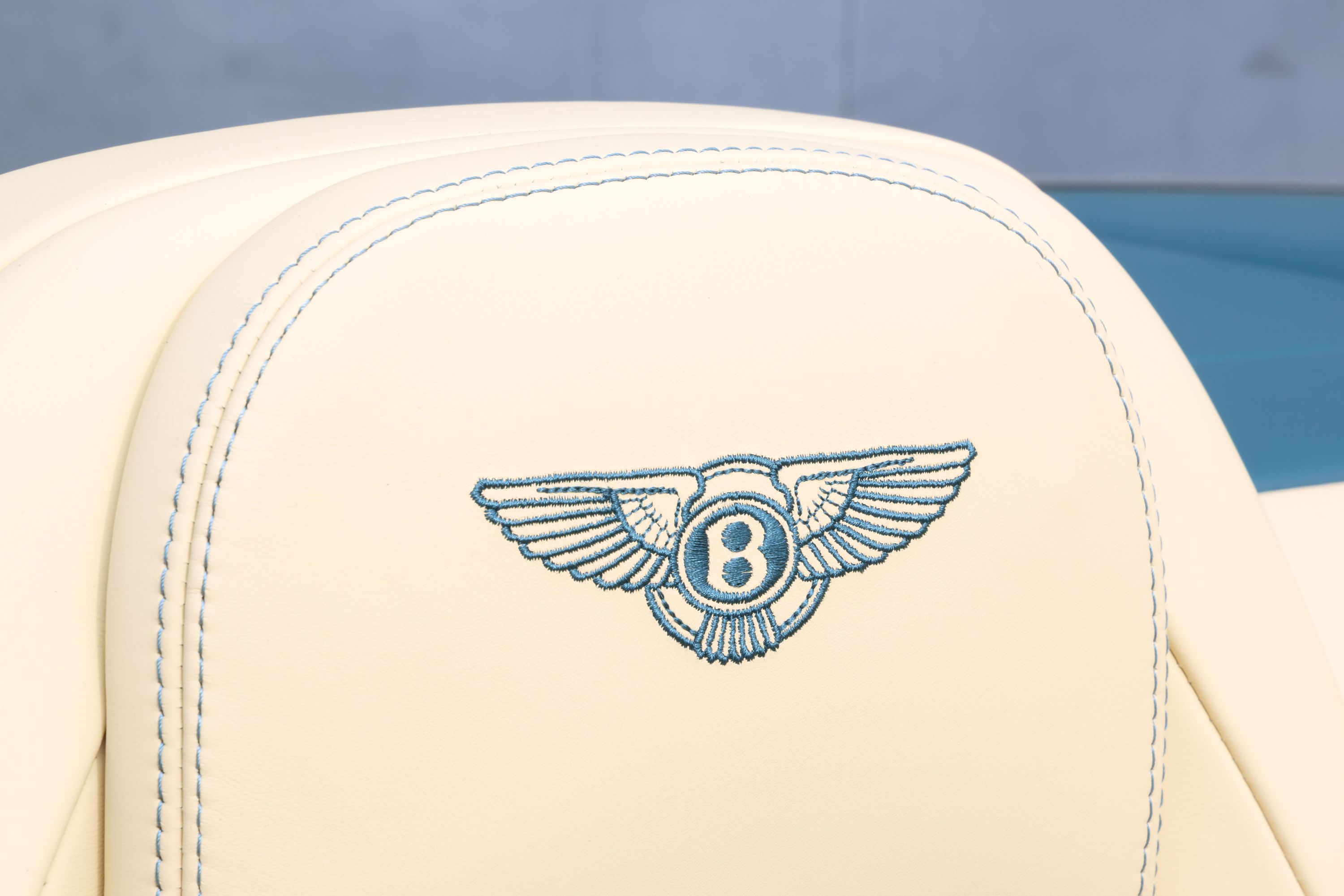 Bentley Continental GTC V12 Convertible 10
