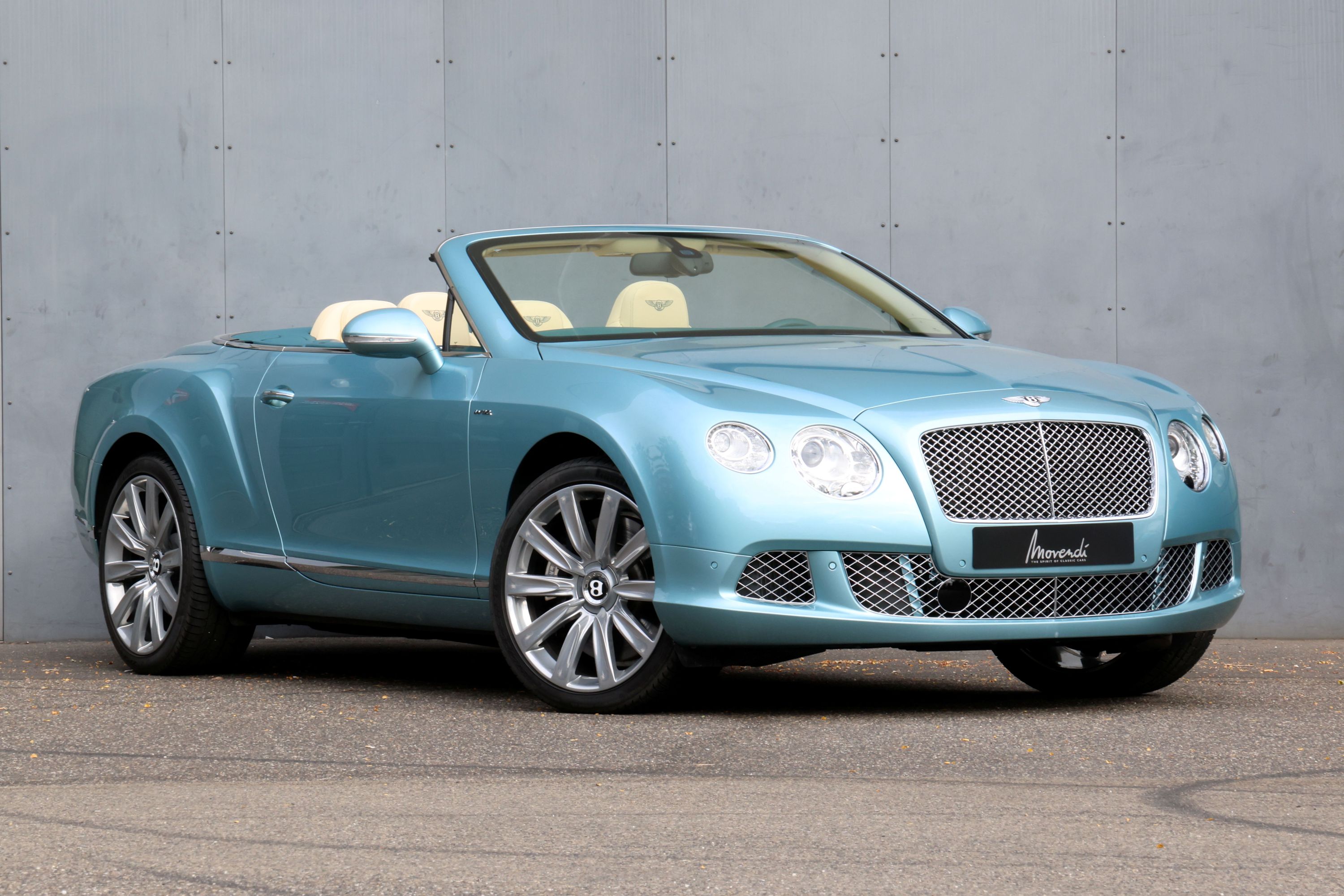 Bentley Continental GTC V12 Convertible 11