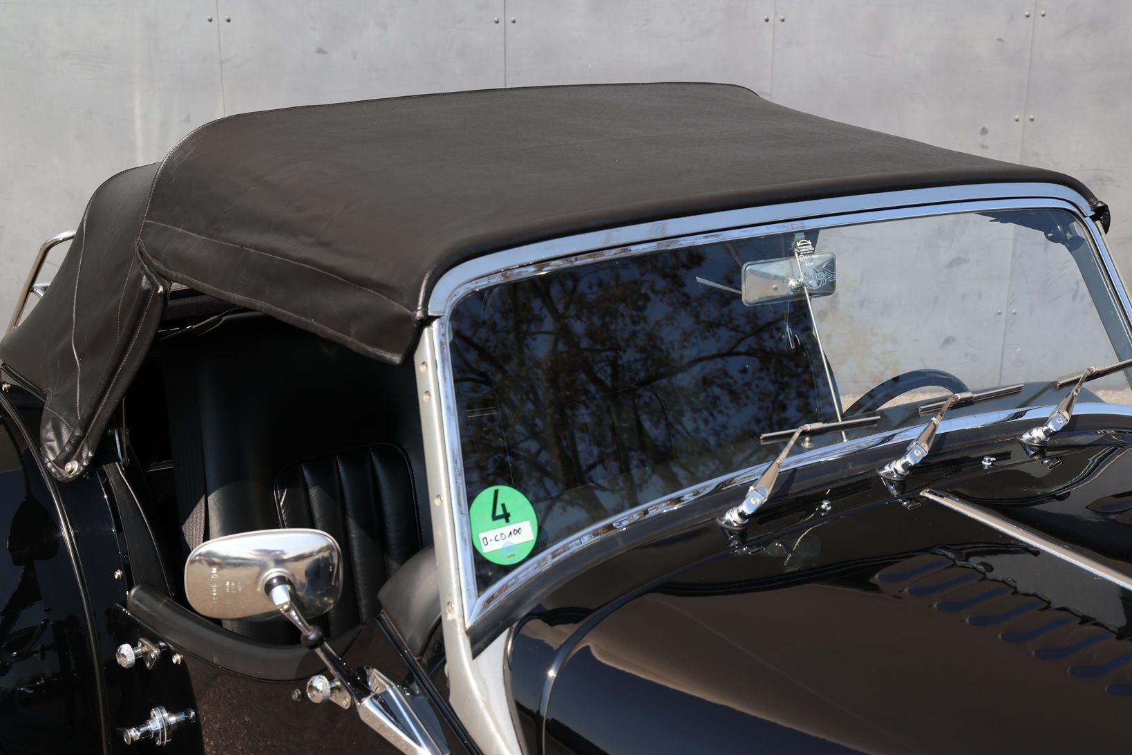 Morgan 3.0 Liter V6 Roadster 8