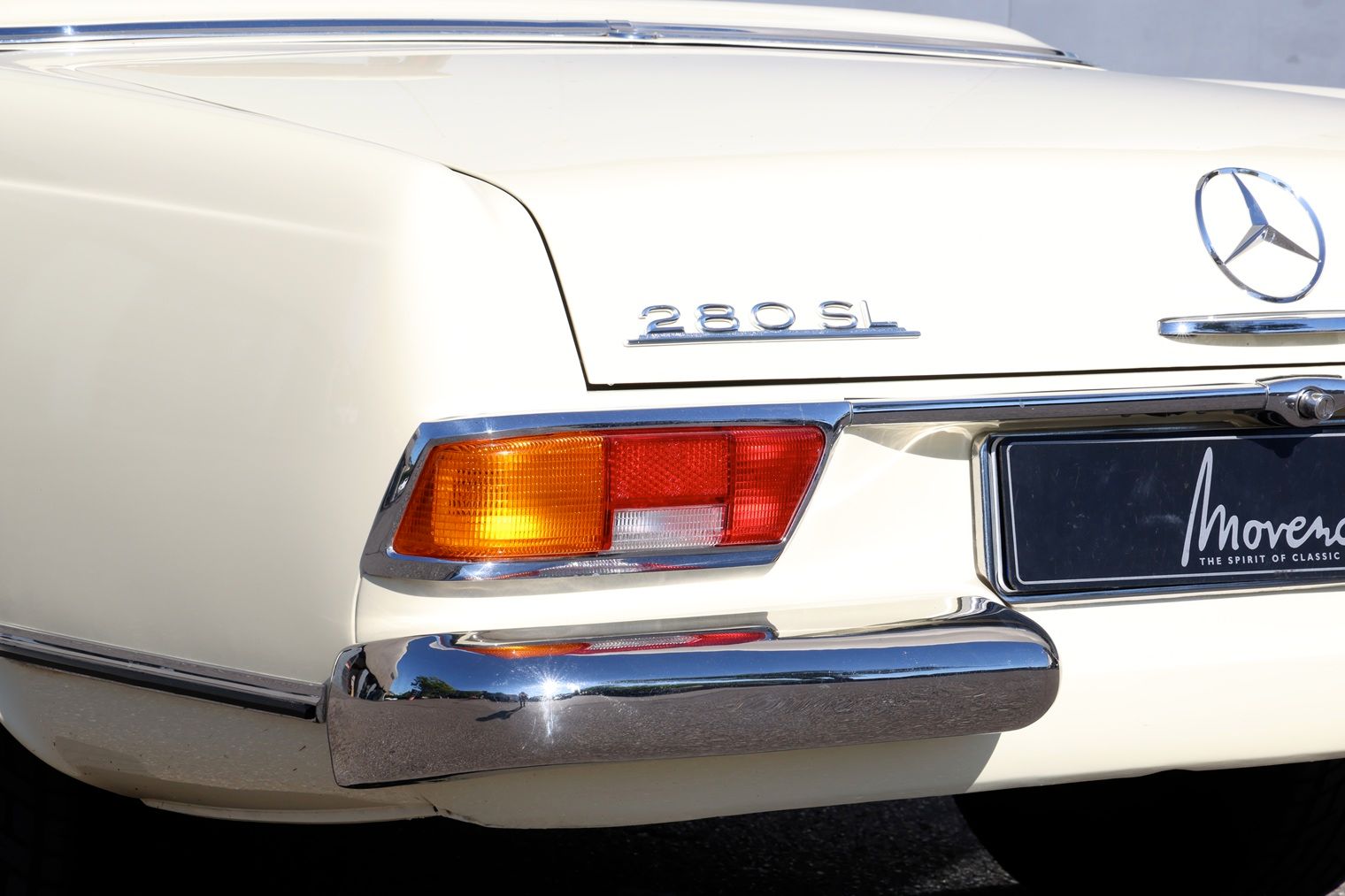 Mercedes-Benz 280 SL Pagode 5