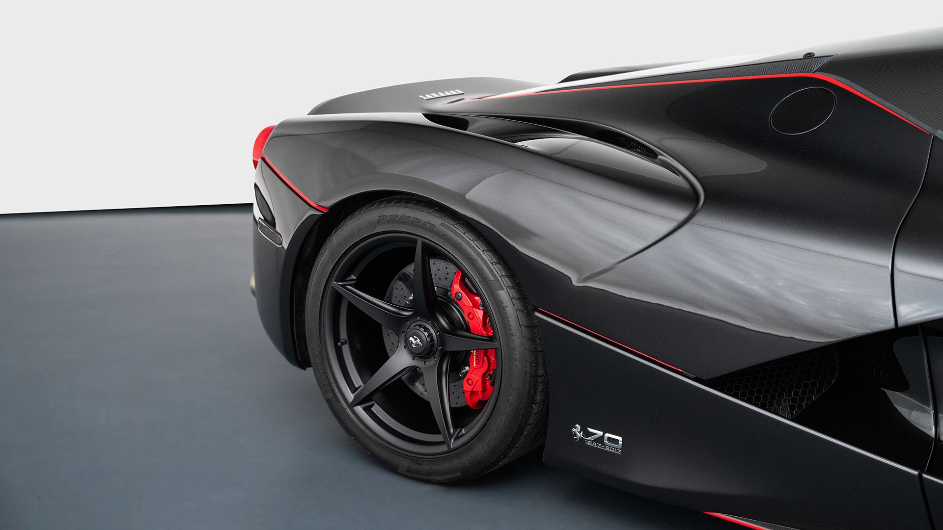 Ferrari LaFerrari Aperta 9
